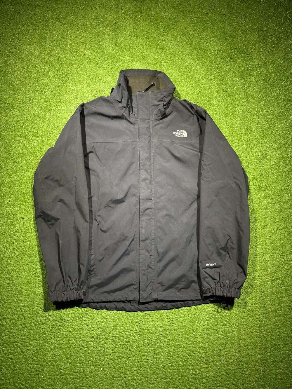 The North Face Men's HyVent Waterproof full zip adjustable Rain Jacket size L